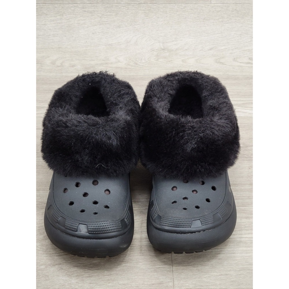 Crocs Mammoth Luxe Charm Clog Kuromi Sanrio Black Faux Fur Platform W8 M6